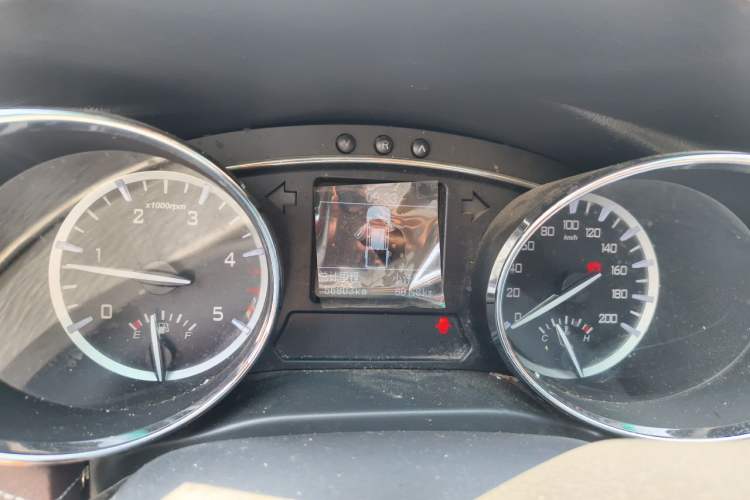 Used JAC Group T8 2018 2.0T Diesel Two-Wheel Drive Prestige Version Big Double HFC4DB2-1D1 Instrument Cluster