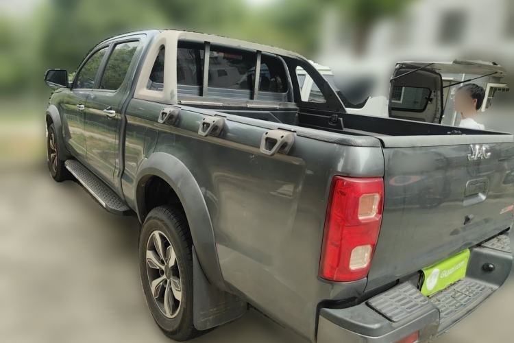 Used JAC Group T8 2018 2.0T Diesel Two-Wheel Drive Prestige Version Big Double HFC4DB2-1D1 Rear Left 45 Deg