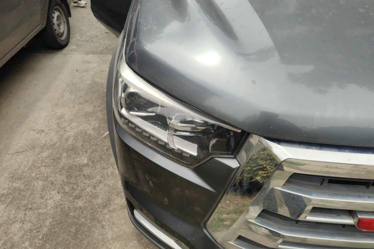Used JAC Group T8 2018 2.0T Diesel Two-Wheel Drive Prestige Version Big Double HFC4DB2-1D1 Right Front Headlight