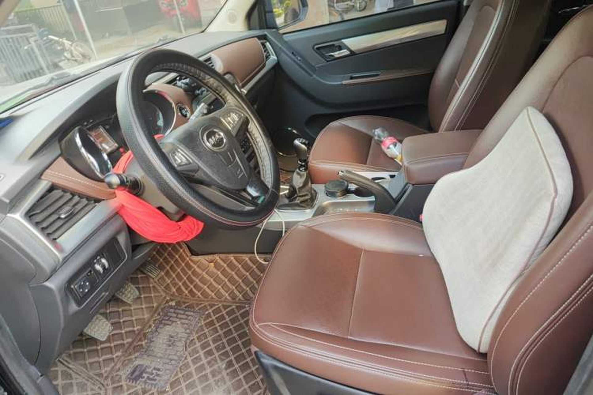 Used JAC Group T8 2019 2.0T Explorer Edition Two-Wheel Drive Prestige Trim with Standard Double Cabin HFC4DB2-1D Left Front Seat