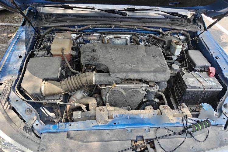 Used JAC Group T8 2019 2.0T Gasoline 4x4 Prestige Version Standard Double Cabin HFC4GA3-4D Engine Bay