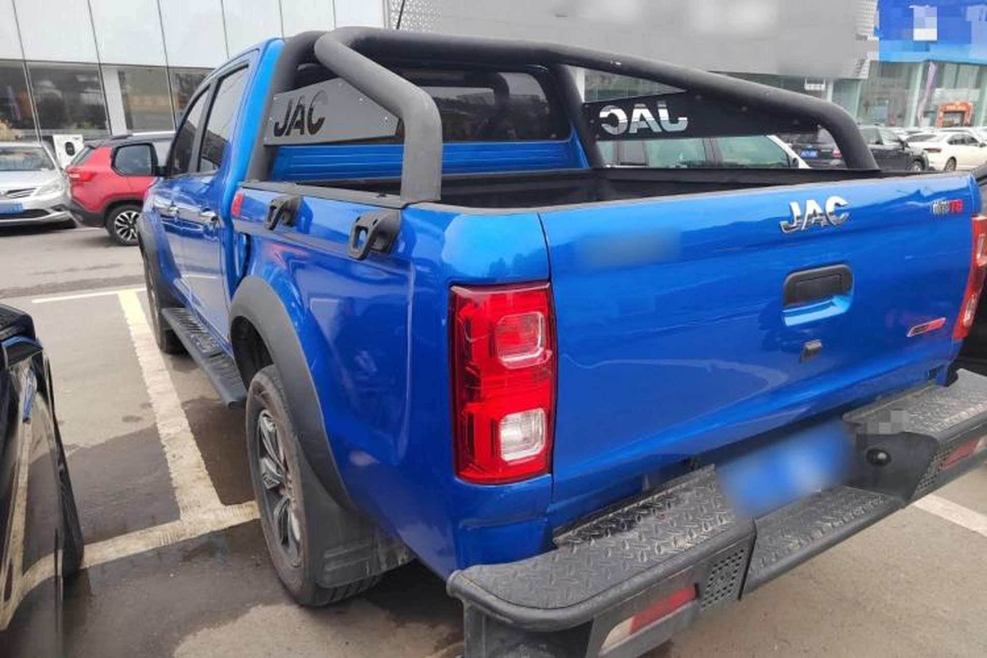 Used JAC Group T8 2019 2.0T Explorer Edition Two-Wheel Drive Prestige Trim with Standard Double Cabin HFC4DB2-1D Exterior 2