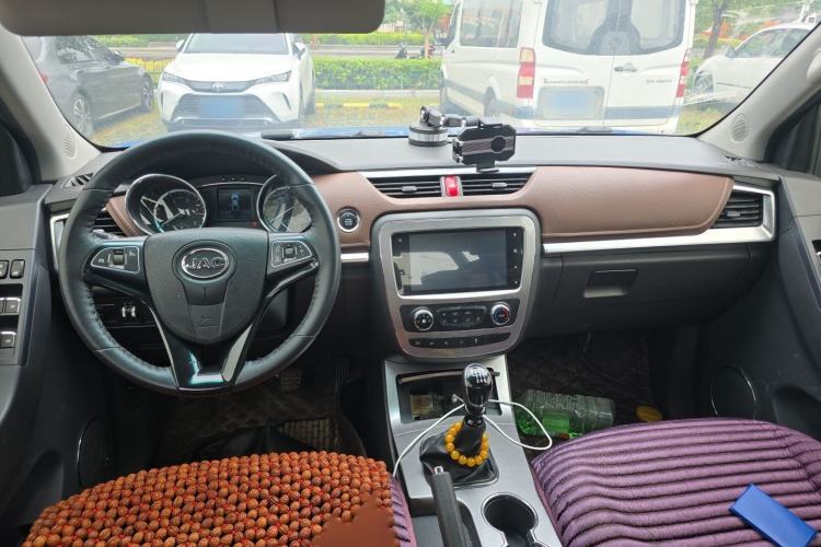 Used JAC Group T8 2019 2.0T Explorer Edition Four-Wheel Drive Prestige Version Big Double HFC4DB2-1D1 Interior 2