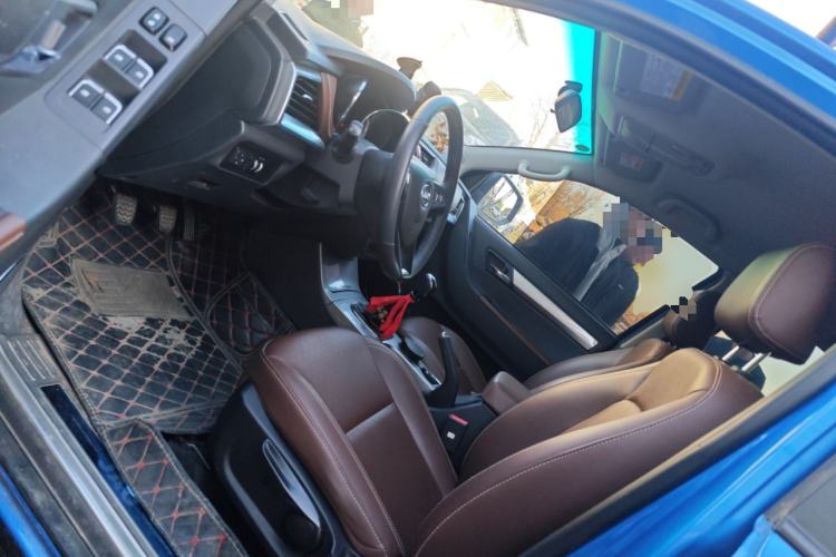 Used JAC Group T8 2019 2.0T Gasoline 4x4 Prestige Version Standard Double Cabin HFC4GA3-4D Left Front Seat