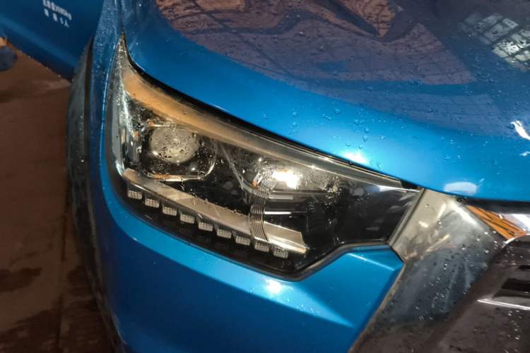 Used JAC Group T8 2019 2.0T Explorer Edition Two-Wheel Drive Prestige Version Big Double HFC4DB2-1D1 Right Front Headlight