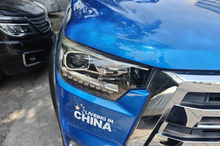 Used JAC Group T8 2019 2.0T Gasoline 4x4 Prestige Version Standard Double Cabin HFC4GA3-4D Right Front Headlight