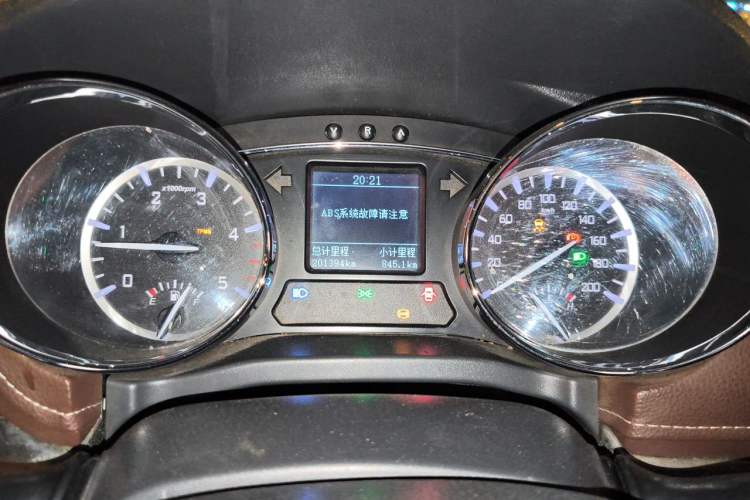 Used JAC Group T8 2020 2.0T Diesel 4x4 Luxury Trim with Dual HFC4DB2-2E Instrument Cluster