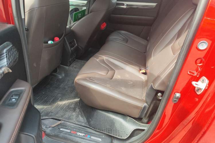 Used JAC Group T8 2020 2.0T Diesel Two-Wheel Drive Business-Grade Big Double Cabin HFC4DB2-2E Left Rear Seat