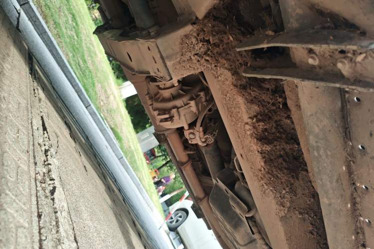 Used JAC Group T8 2021 2.0T PRO Diesel 4x4 SharpDrive Version Big Double HFC4DB2-2E Chassis Front Left