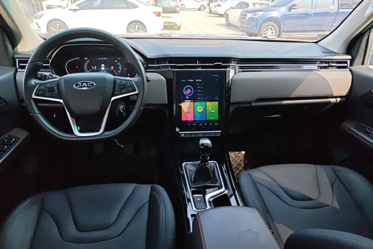 Used JAC Group T8 2021 2.4T PRO Gasoline Two-Wheel Drive Rui Xing Edition Standard Dual 4K22D4T Center Console