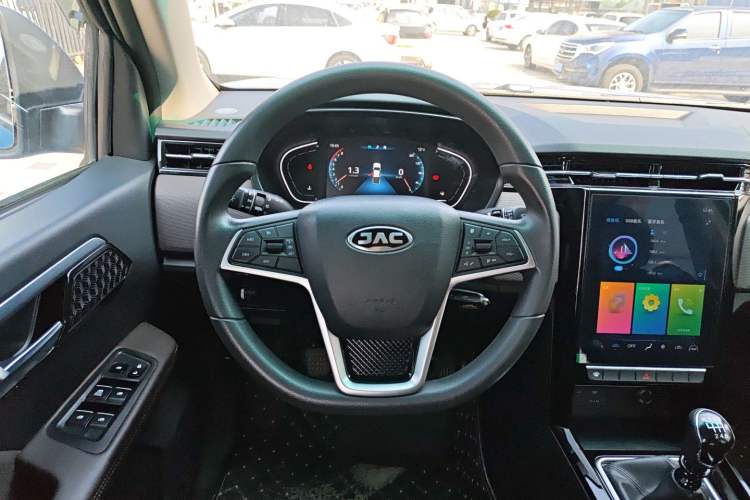 Used JAC Group T8 2021 2.4T PRO Gasoline Two-Wheel Drive Rui Xing Edition Standard Dual 4K22D4T Steering Wheel