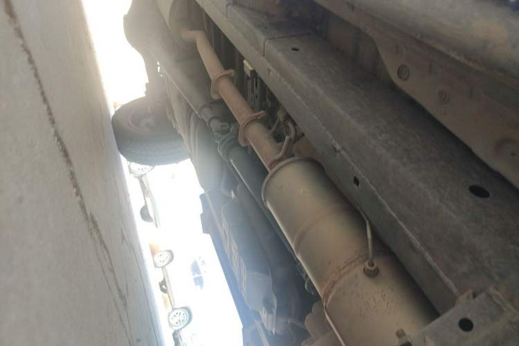 Used JAC Group T8 2021 2.0T PRO Diesel 4x4 SharpDrive Version Big Double HFC4DB2-2E Chassis Front Right