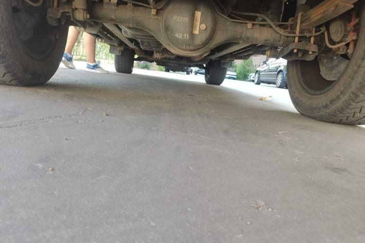 Used JAC Group T8 2021 2.0T PRO Diesel 4x4 SharpDrive Version Big Double HFC4DB2-2E Chassis Rear
