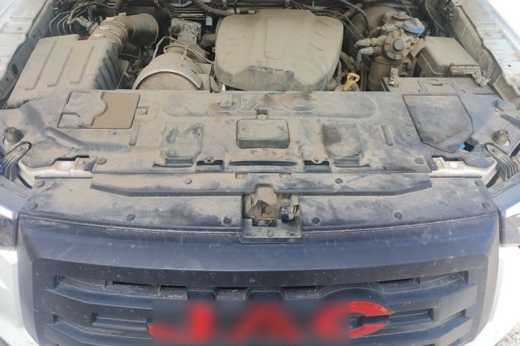 Used JAC Group T8 2021 2.0T PRO Diesel 4x4 SharpDrive Version Big Double HFC4DB2-2E Engine Bay