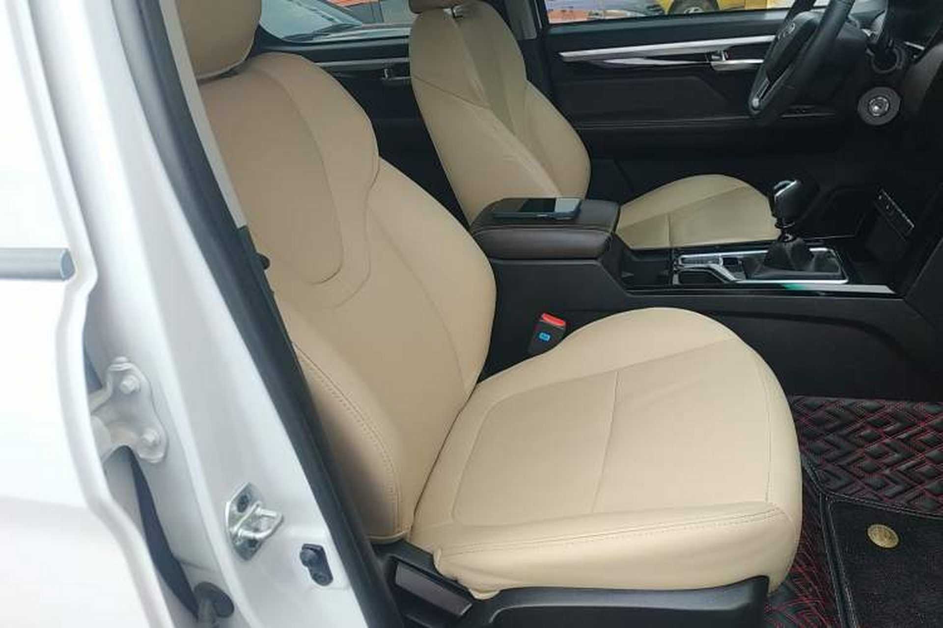 Used JAC Group T8 2021 2.0T PRO Diesel Two-Wheel Drive Sharp Edition Standard Dual HFC4DB2-2E Right Front Seat