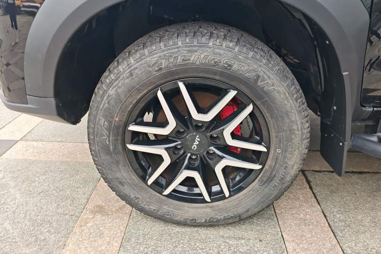 Used JAC Group T8 2022 2.0T PRO Diesel Two-Wheel Drive SharpDrive Version with Dual HFC4DB2-2E Left Front Wheel Hub