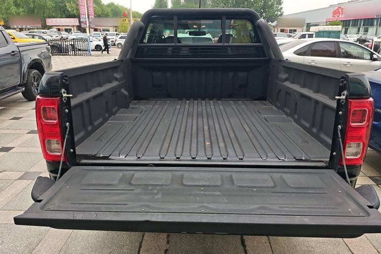 Used JAC Group T8 2022 2.0T PRO Diesel Two-Wheel Drive SharpDrive Version with Dual HFC4DB2-2E Trunk