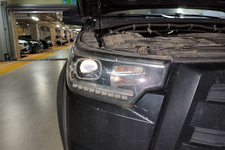 Used JAC Group T8 2022 2.0T PRO Diesel Two-Wheel Drive Sharp Edition Standard Dual HFC4DB2-2E Right Front Headlight