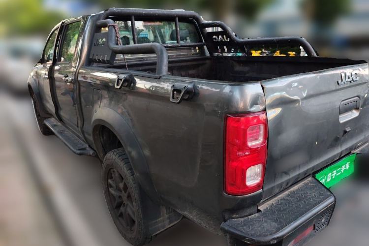 Used JAC Group T8 2022 2.0T PRO Diesel Two-Wheel-Drive Obsidian Edition with Dual HFC4DB2-2E Rear Left 45 Deg