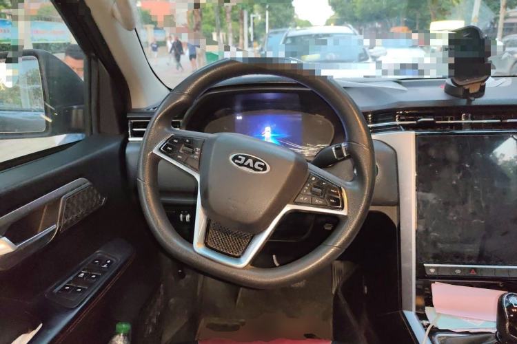 Used JAC Group T8 2022 2.0T PRO Diesel Two-Wheel-Drive Obsidian Edition with Dual HFC4DB2-2E Steering Wheel