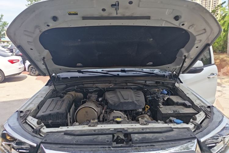 Used JAC Group T8 2022 2.0T International Version Diesel 4x4 Luxury Big Double HFC4DB2-2E Engine Bay