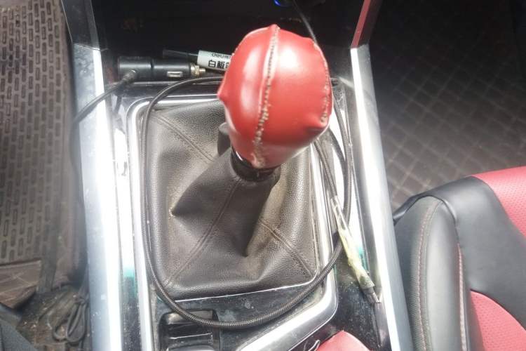 Used JAC Group T8 2022 2.0T PRO Diesel 4x4 Obsidian Edition with Dual HFC4DB2-2E Gear Lever