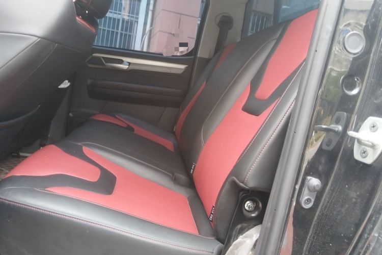 Used JAC Group T8 2022 2.0T PRO Diesel 4x4 Obsidian Edition with Dual HFC4DB2-2E Left Rear Seat