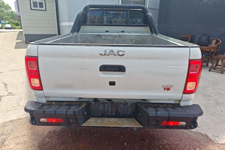 Used JAC Group T8 2022 2.0T International Version Diesel 4x4 Luxury Big Double HFC4DB2-2E Rear