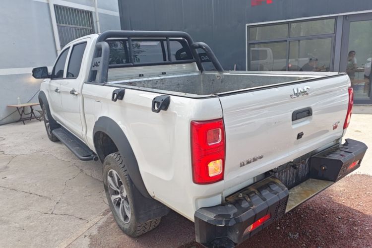 Used JAC Group T8 2022 2.0T International Version Diesel 4x4 Luxury Big Double HFC4DB2-2E Rear Left 45 Deg