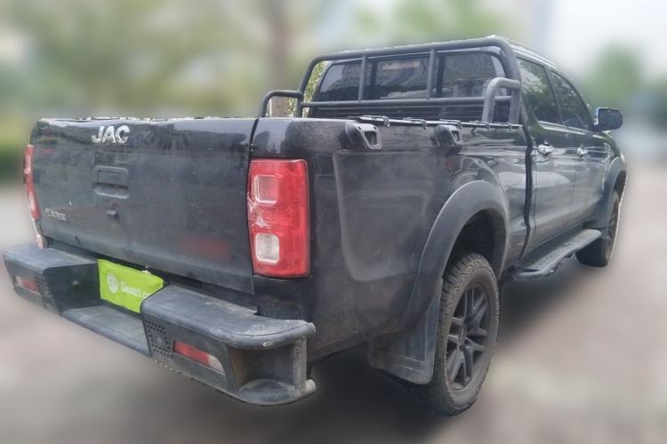 Used JAC Group T8 2022 2.0T PRO Diesel Two-Wheel-Drive Obsidian Edition with Dual HFC4DB2-2E Rear Right 45 Deg