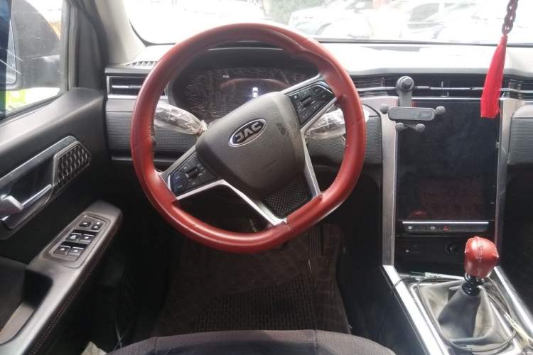 Used JAC Group T8 2022 2.0T PRO Diesel 4x4 Obsidian Edition with Dual HFC4DB2-2E Steering Wheel