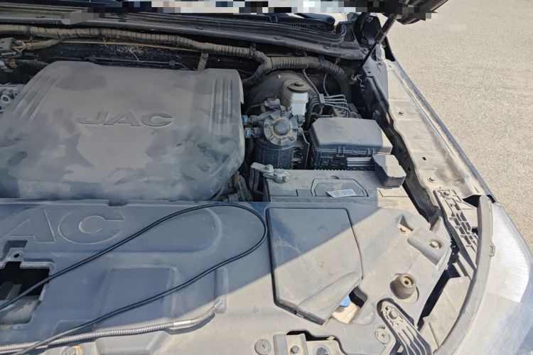 Used JAC Group T8 2023 2.0T PRO Automatic Diesel Two-Wheel Drive Xuerui Edition Large Double Engine Bay Left