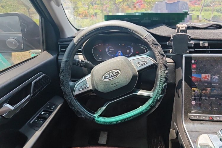 Used JAC Group T8 2023 2.0T PRO Automatic Diesel Two-Wheel Drive Xuerui Edition Large Double Steering Wheel