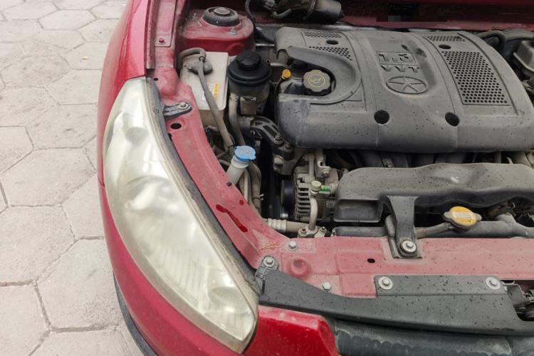 Used JAC Group Tongyue RS 2012 Cross 1.3L Manual Luxury Model Engine Bay Right