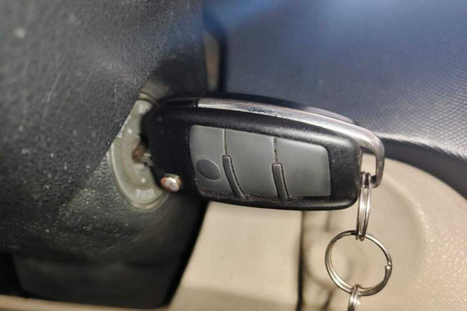 Used JAC Group Tongyue RS 2012 RS 1.3L Manual Luxury Model Vehicle Key