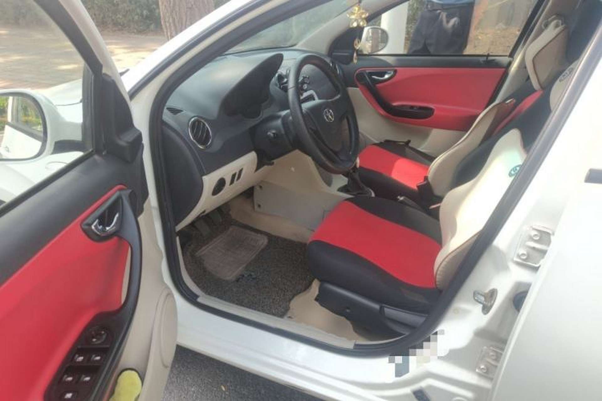 Used JAC Group Tongyue RS 2012 RS 1.3L Manual Luxury Model Driver Seat