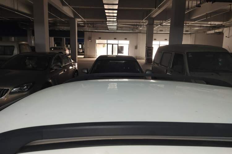 Used JAC Group Tongyue RS 2012 Cross 1.3L Manual Luxury Model Roof