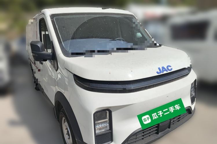 Used JAC Group Van Baolu 2024 V8 Dream Edition - CATL Front Right 45 Deg