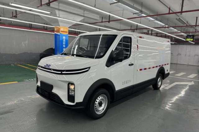 Used JAC Group Van Baolu 2024 V8 Dream Edition - CATL