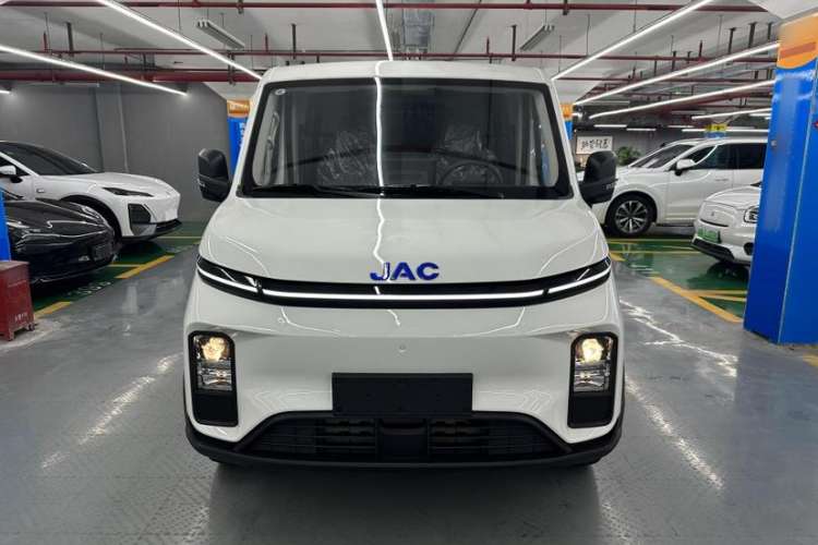 Used JAC Group Van Baolu 2024 V8 Dream Edition - CATL Exterior 1