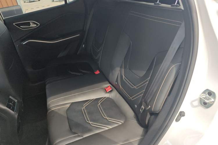 Used JAC Group X4 2020 1.5T CVT Elite Model Interior 1