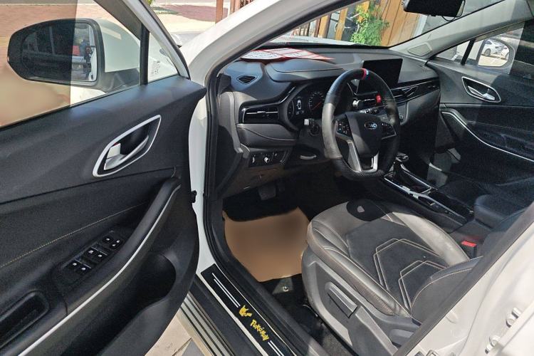 Used JAC Group X4 2020 1.5T CVT Elite Model Interior 2