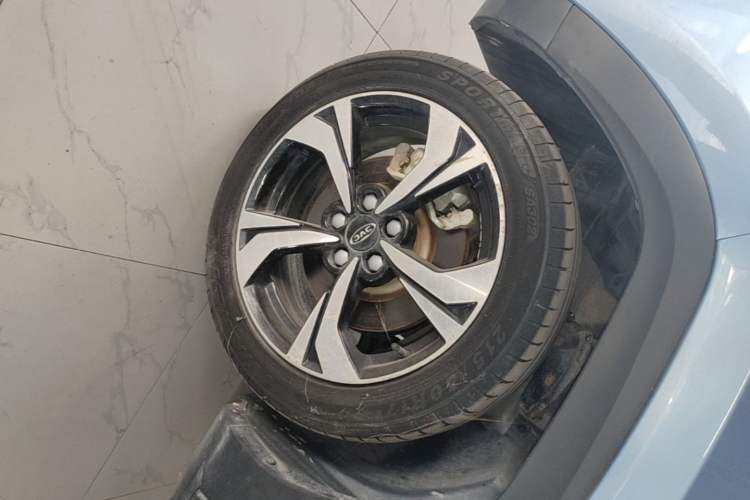 Used JAC Group X4 2020 1.5T CVT Elite Model Left Front Wheel Hub