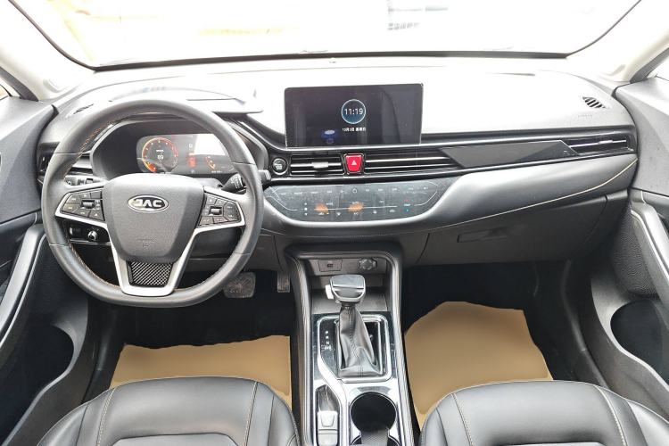 Used JAC Group X4 2020 1.5T CVT Superior Trim Center Console