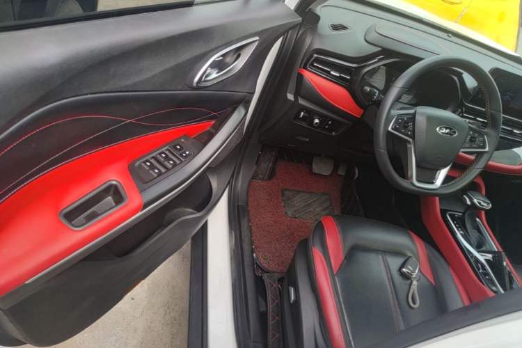 Used JAC Group X4 2020 1.5T CVT Dream Edition Driver Seat