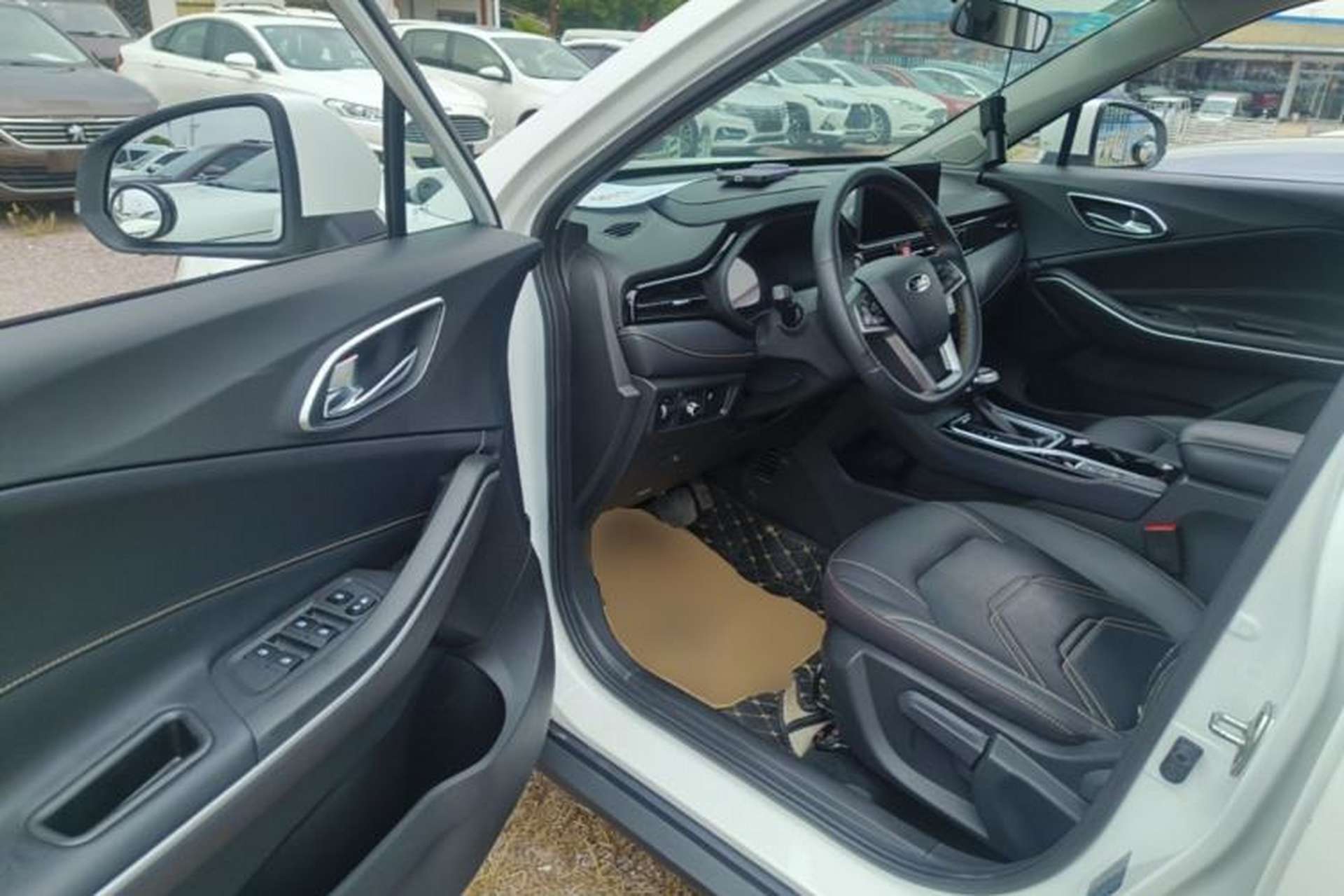 Used JAC Group X4 2020 1.5T CVT Superior Trim Driver Seat