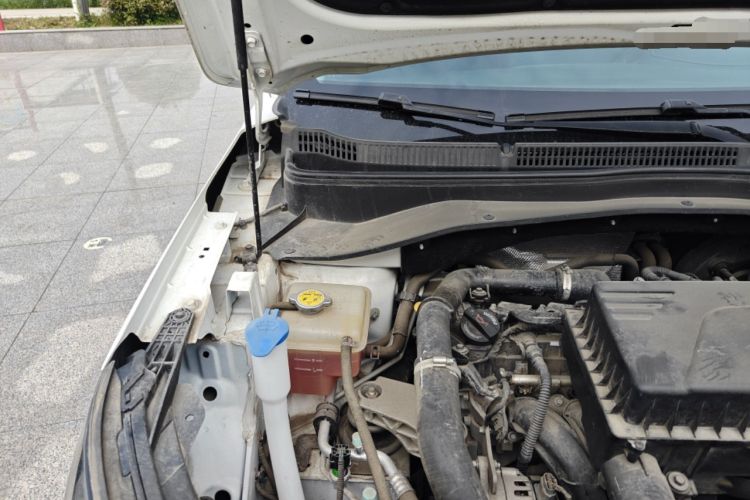 Used JAC Group X4 2020 1.5T Manual Elite Edition Engine Bay Right