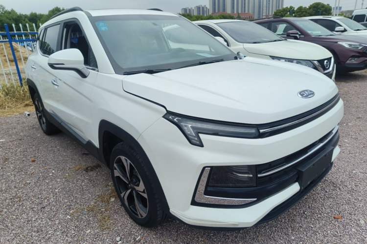Used JAC Group X4 2020 1.5T CVT Superior Trim Front Right 45 Deg