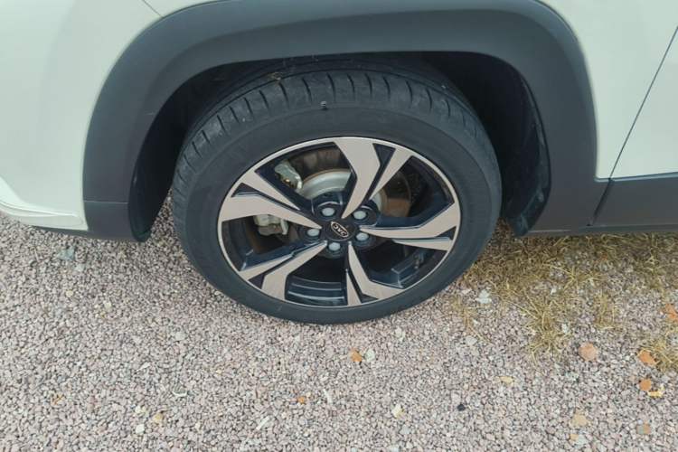 Used JAC Group X4 2020 1.5T CVT Superior Trim Left Front Wheel Hub
