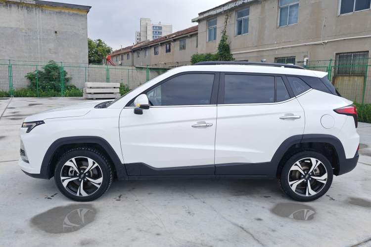 Used JAC Group X4 2020 1.5T CVT Superior Trim Left Side